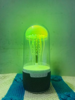 Creative Bluetooth Jellyfish Speaker with Colorful Octopus Lights_img_5