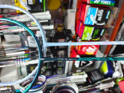 VSE titan 10 Special Badminton Racket_img_12