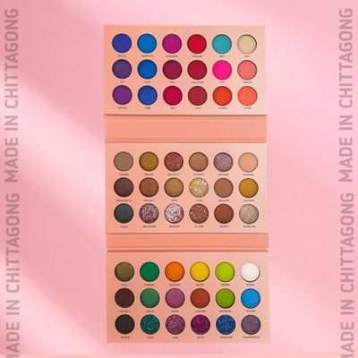 Who’s That Girl 54 Colors Eyeshadow Palette_img_1