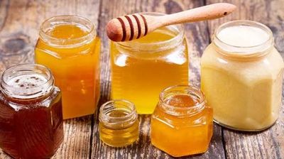 গ্রামের চাক ভাঙ্গা খাঁটি মধু(1-Litre)_img_2