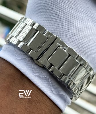 MONTBLANC WORLD MAP CHAIN WHITE DIAL_img_4
