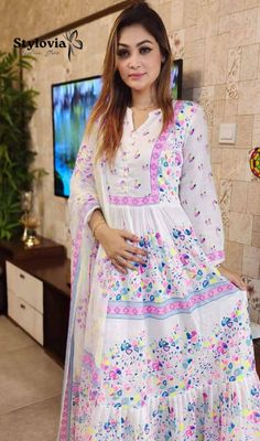 নায়রা কাট হিট কালেকশনবডি লিলেন