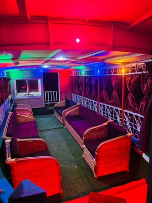 👉🔰Reservation of A luxurious Boat_img_4