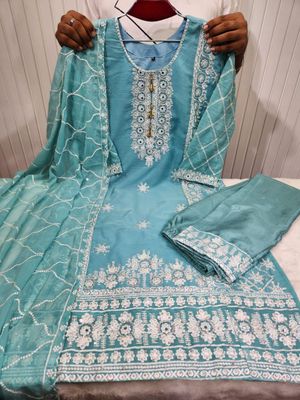 Readymade Three Piece_img_4
