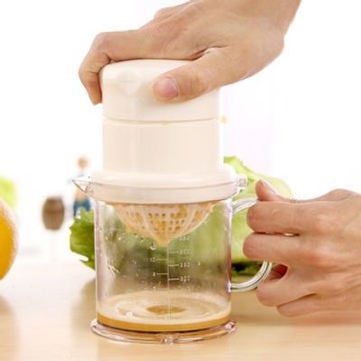 Manual Hand Press Juicer Squeezer Multifunctional Food Grade PP Small Portable Kitchen Appliance Fruit Extractor_img_0