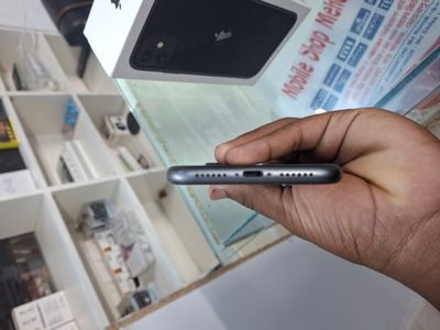 iPhone 11 (Used)_img_3