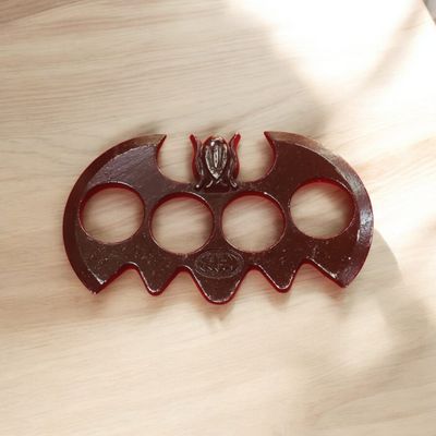 BATMAN Dark Knight High Quality Arrival EDC Brass Knuckles Ring Alloy Knuckles Tactical Survival Multi-Functional Self Defense Tool Knife Blade Paper Weight_img_1