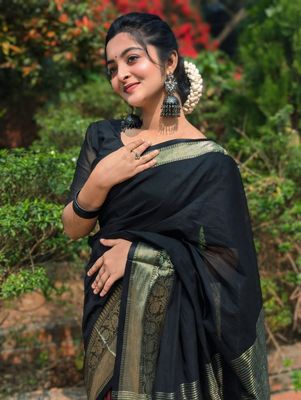 Handloom black golder par saree_img_0