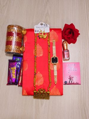 আকর্ষণীয় শাড়ী গিফট কম্ব সেট_img_11