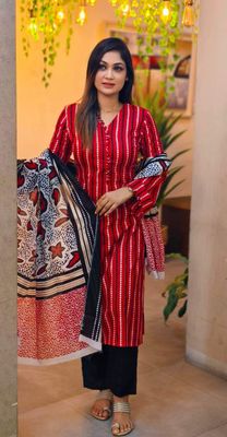 Lilen Three Piece_img_0