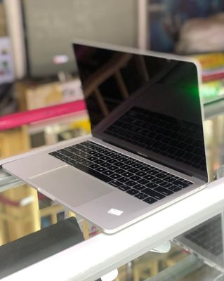 MacBook Pro 2017_img_2