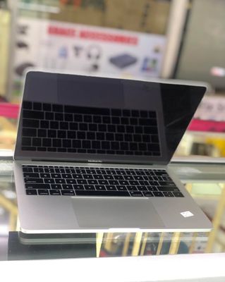 MacBook Pro 2017_img_3