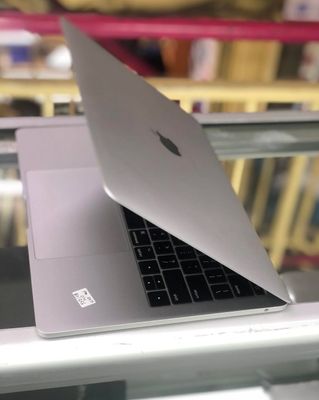 MacBook Pro 2017_img_1