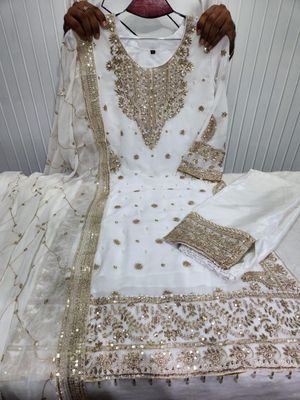 💫 Luxury Readymade Three Piece 💫Elegance That Speaks for Itself ✨_img_0