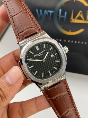 Patek Philippe Nautilus Quartz Belt Edition_img_4