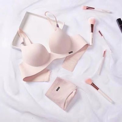 𝐁𝐫𝐢𝐭𝐢𝐬𝐡 𝐒𝐭𝐲𝐥𝐞 𝐈𝐜𝐞 𝐒𝐢𝐥𝐤 𝐁𝐫𝐚 𝐒𝐞𝐭 🎀_img_1