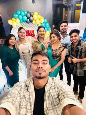 Farhana Apuu Birthday Party in Banani. this is was wonderful time 🤙🖤_img_0