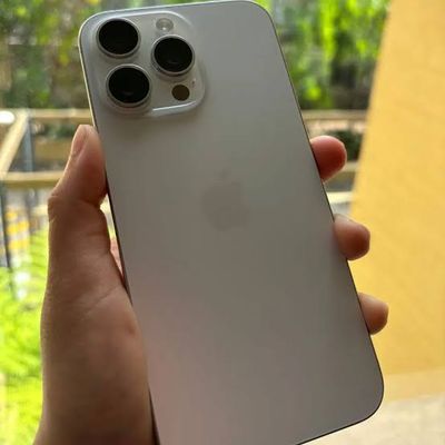 iPhone 15 Pro Max_img_2