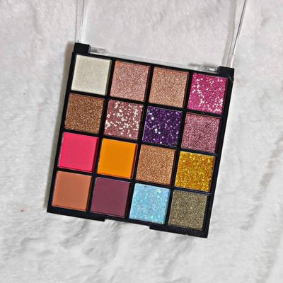 16 Color Eyeshadow Palate Available in stock Inbox for order_img_3