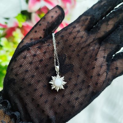Rapunzel Sun locket ☀️_img_5