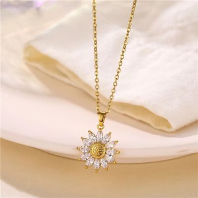 Golden Vermiculite To Sunflower Pendant Personalized Titanium Steel Necklace Women Fresh Trend Fashion Jewelry_img_3