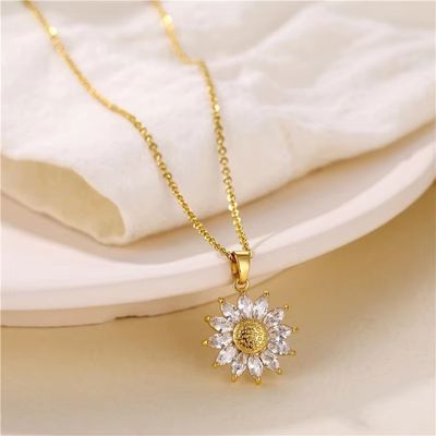 Golden Vermiculite To Sunflower Pendant Personalized Titanium Steel Necklace Women Fresh Trend Fashion Jewelry_img_4