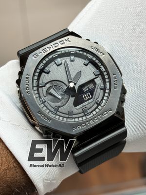 CASIO GSHOCK GM 2100 BLACK DIAL SILVER CASE_img_1