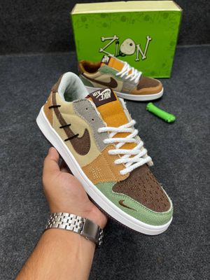 Nike SB Dunk Low x Zion - Man Shoes_img_1