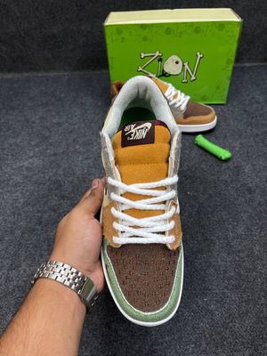 Nike SB Dunk Low x Zion - Man Shoes_img_3