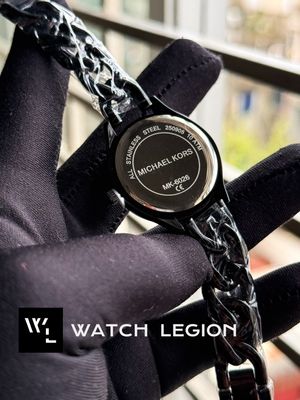 MK SHACKLE CHAIN FULL BLACK_img_2