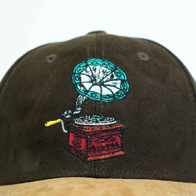 Episodes Vintage Gramophone Cap_img_2