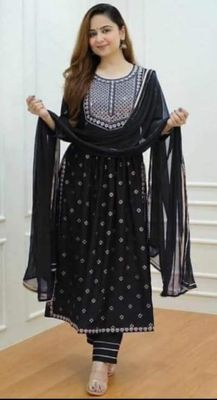 লিনেন এমব্রয়ডারি থ্রি পিস_img_3