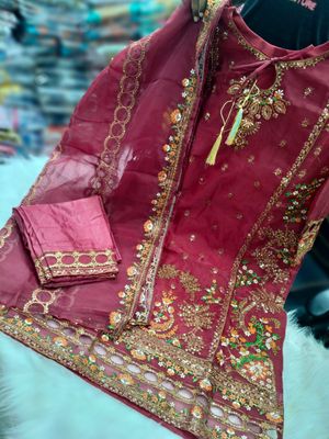 Pakistani Design 4-Piece Sada Bahar Tissue Set_img_0