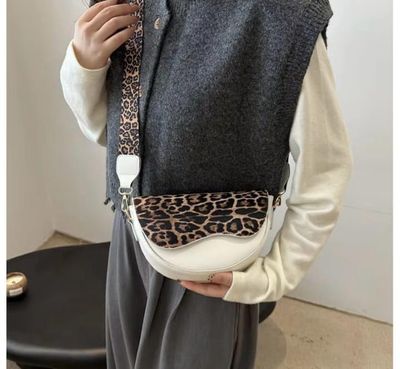 Leopard print shoulder messenger bag_img_6