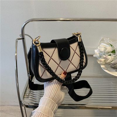 Casual Ins Texture Messenger Bag_img_0