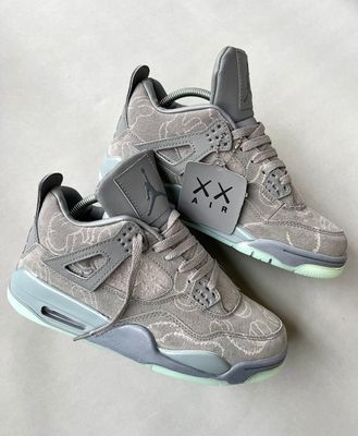 Kaws X Jordan 4 Retro Ash Grey_img_0