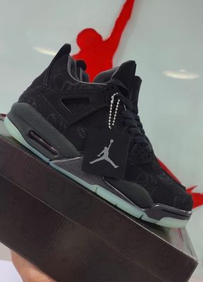Kaws X Jordan 4 Retro Black (1:1)_img_4