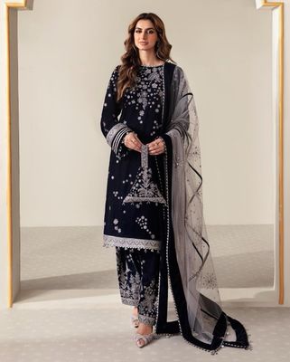 3pcs Embroidered Velvet Indian Suit in Black_img_0