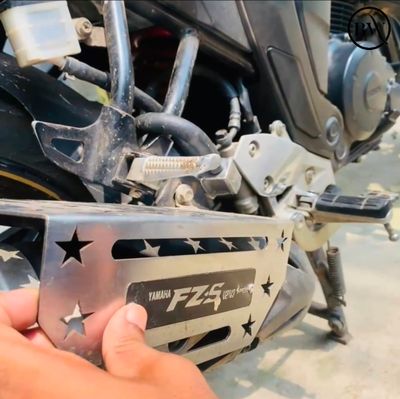 Premium SS Star Silencer Gourde For Fzs All Model_img_1