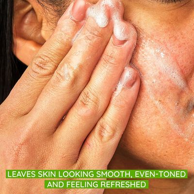 Aveeno POSITIVELY RADIANT Skin Brightening Daily Scrub_img_1
