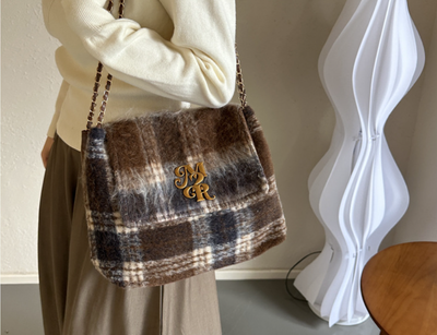 Woolen Shoulder Bag_img_15