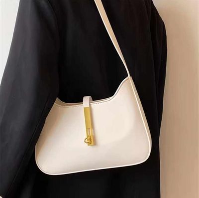 Fashion woman shoulder bagMetarial: pu latherColor: Black /white/chocolate_img_2