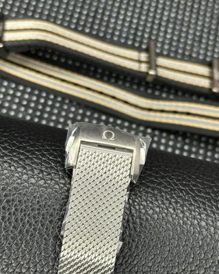 Omega x Seamaster Diver 300M ‘007 Edition (Swiss Made)_img_3