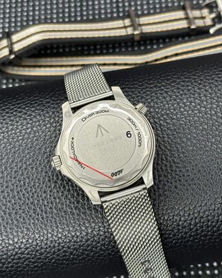 Omega x Seamaster Diver 300M ‘007 Edition (Swiss Made)_img_4