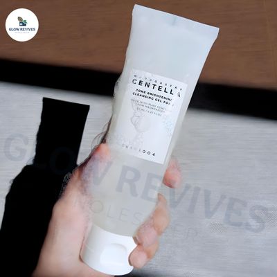 SKIN1004 Madagascar Centella Tone Brightening Cleansing Gel Foam (125ml)_img_1