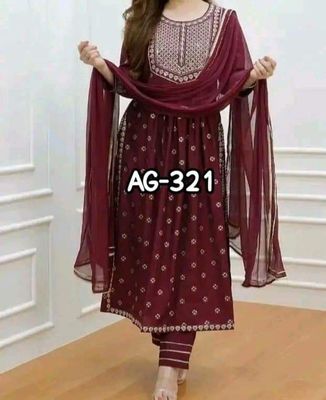 Maroon Naira Cut Three piece Set_img_0