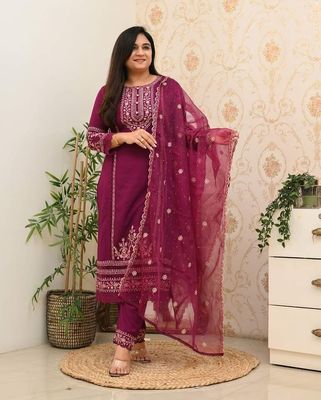 KAREENA Georgette Three Piece Set_img_1