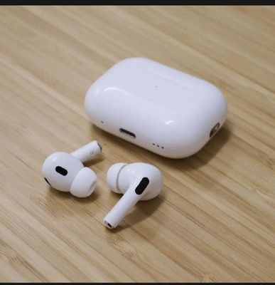 AirPods Pro 2nd Generation Specials Edition Dubai Wireless Earbuds – White_img_3