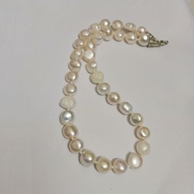 off white uncut pearl one layer necklace_img_0