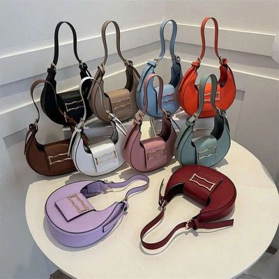 New Trendy Fashion Half Moon Letaher BagNew Experience of Moon Bag_img_0